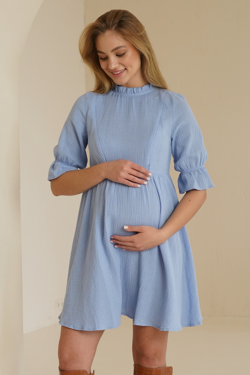 Легкое муслиновое платье для беременных и кормящих мам свободного силуэта голубое