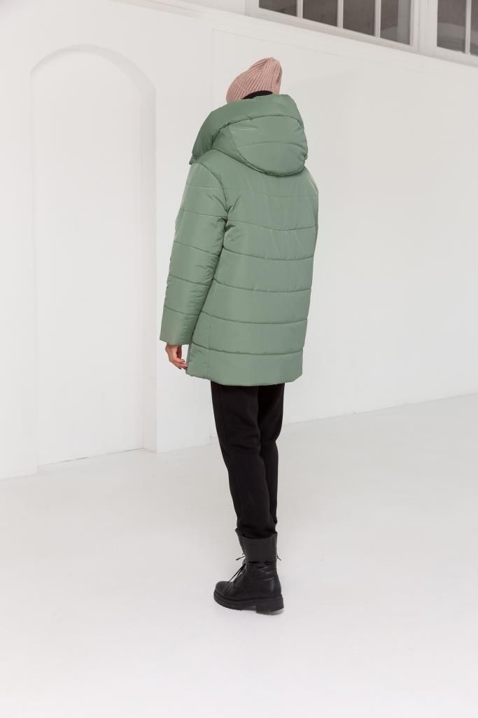 Зимняя куртка оверсайз для беременных с капюшоном зеленая