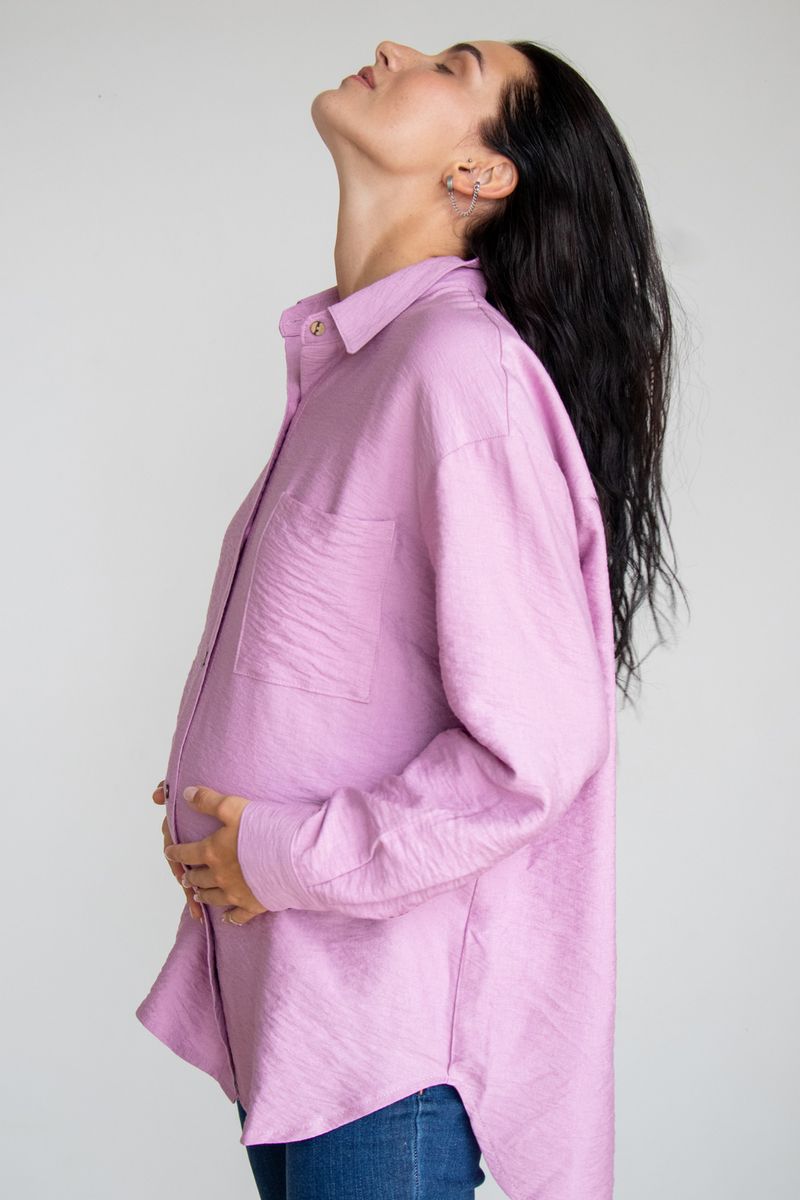 Хлопковая блуза для беременных и кормящих мам на пуговицах Oversize лавандовая из натуральной ткани