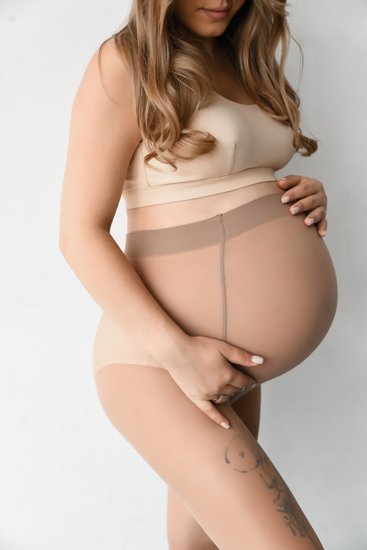 Бежеві колготи для вагітних 40 ден зі спеціальною вставкою для живота плоскі шви