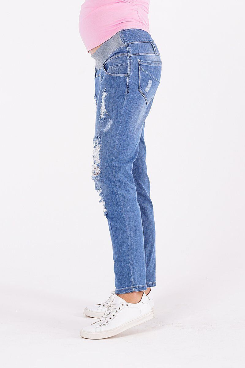 Стильные джинсы-бойфренды для беременных "рваные" синего цвета