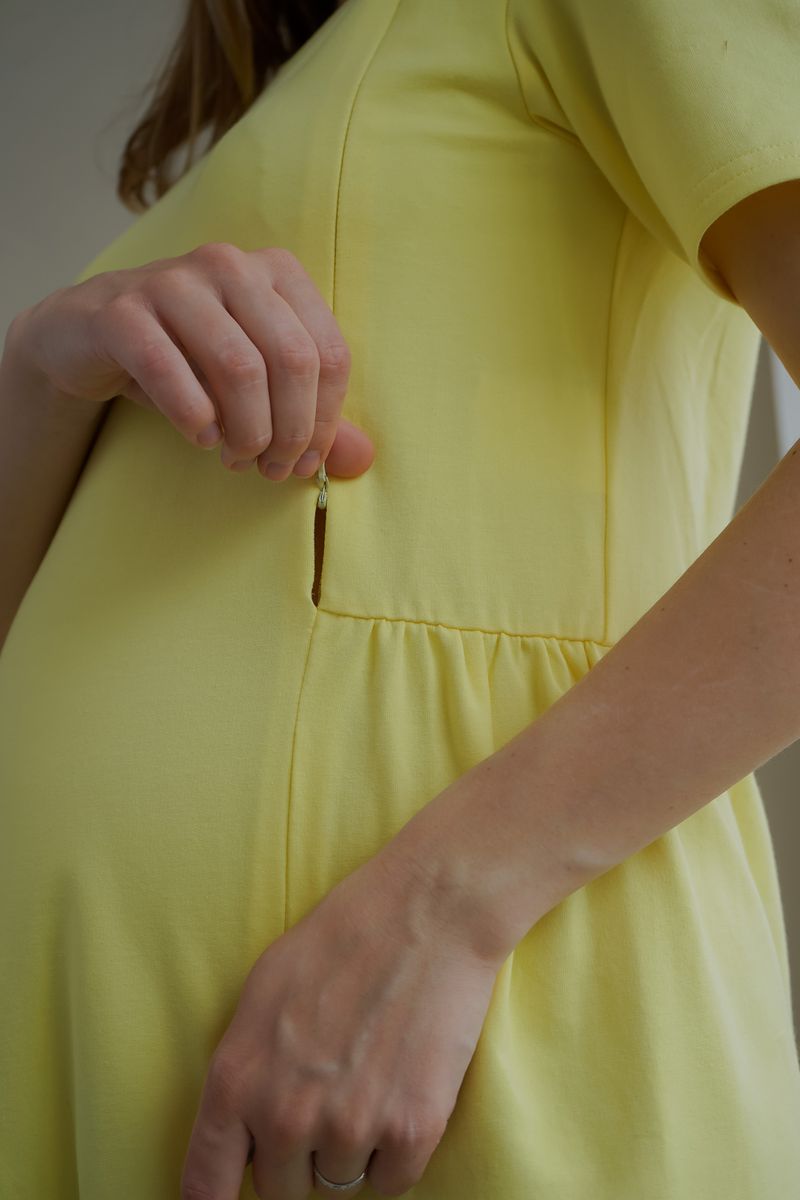 Однотонна легка сукня для вагітних і годуючих мам жовта