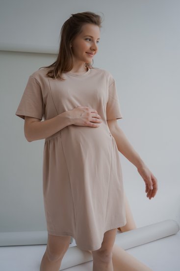 Лаконичное платье для беременных и кормящих мам с секретом кормления коричневое